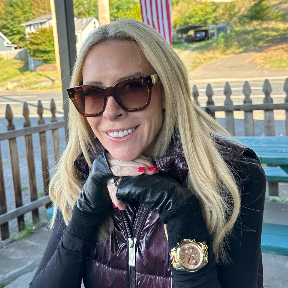 Meet your Posher, Kelli